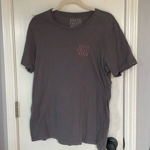 Death Valley nails tiger tee L